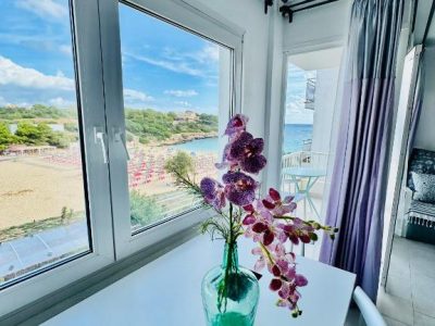 BEACH FRONT APARTMENT in CALA MARSAL mit der SEA VIEW!